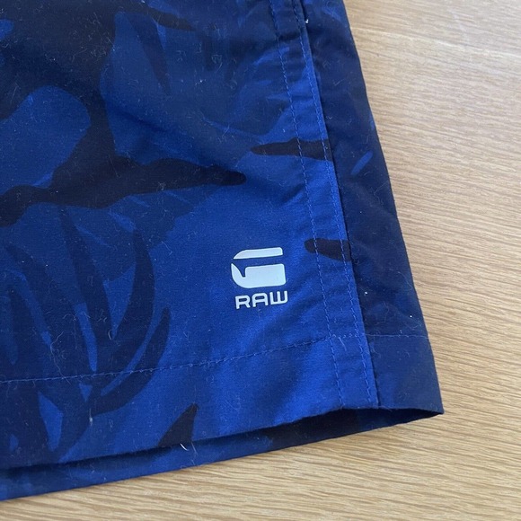 Men's G-Star Raw Size S Blue Tropical Print Hawaiian Swim Trunks - Picture 2 of 5